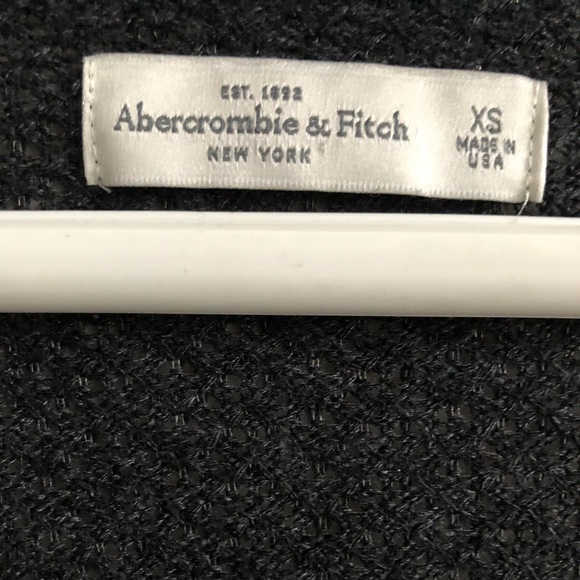 Abercrombie & Fitch charcoal grey soft knit asymmetrical knit cropped sweater XS - Picture 6 of 6